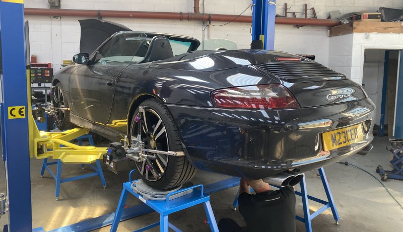 997 Carrera 4 Service